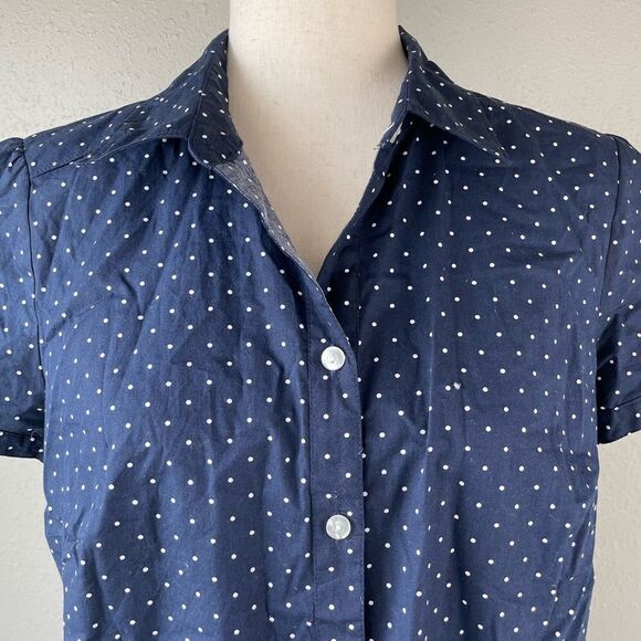 Croft & Barrow Blue and White Polka Dot Button Down Shirt Size M EUC - Picture 2 of 8
